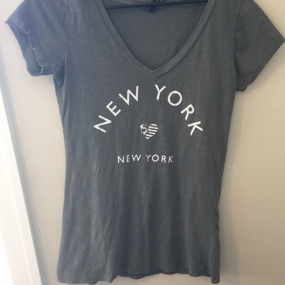 Grey green shear  ❤️New York❤️ top